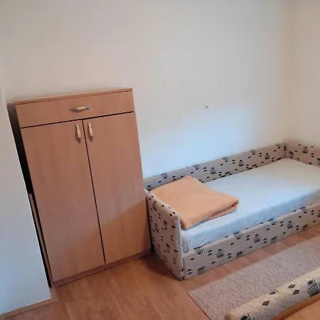 Apartment Laura *